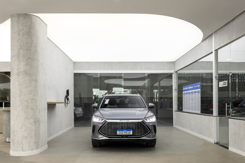 DressALL firma parceria com BYD dentro do plano de expansão da marca no Brasil